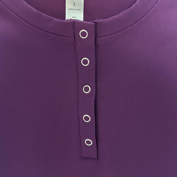 NWT 90 Degrees by Reflex Skylar Rib Henley Top – Winter Bloom – Size L - Picture 6 of 6